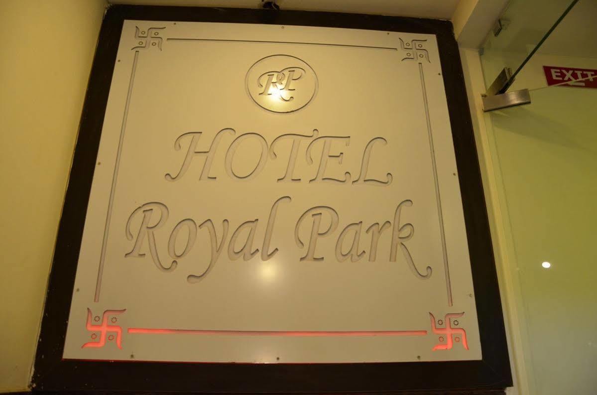 Hotel Royal Park 22 Chandīgarh Dış mekan fotoğraf
